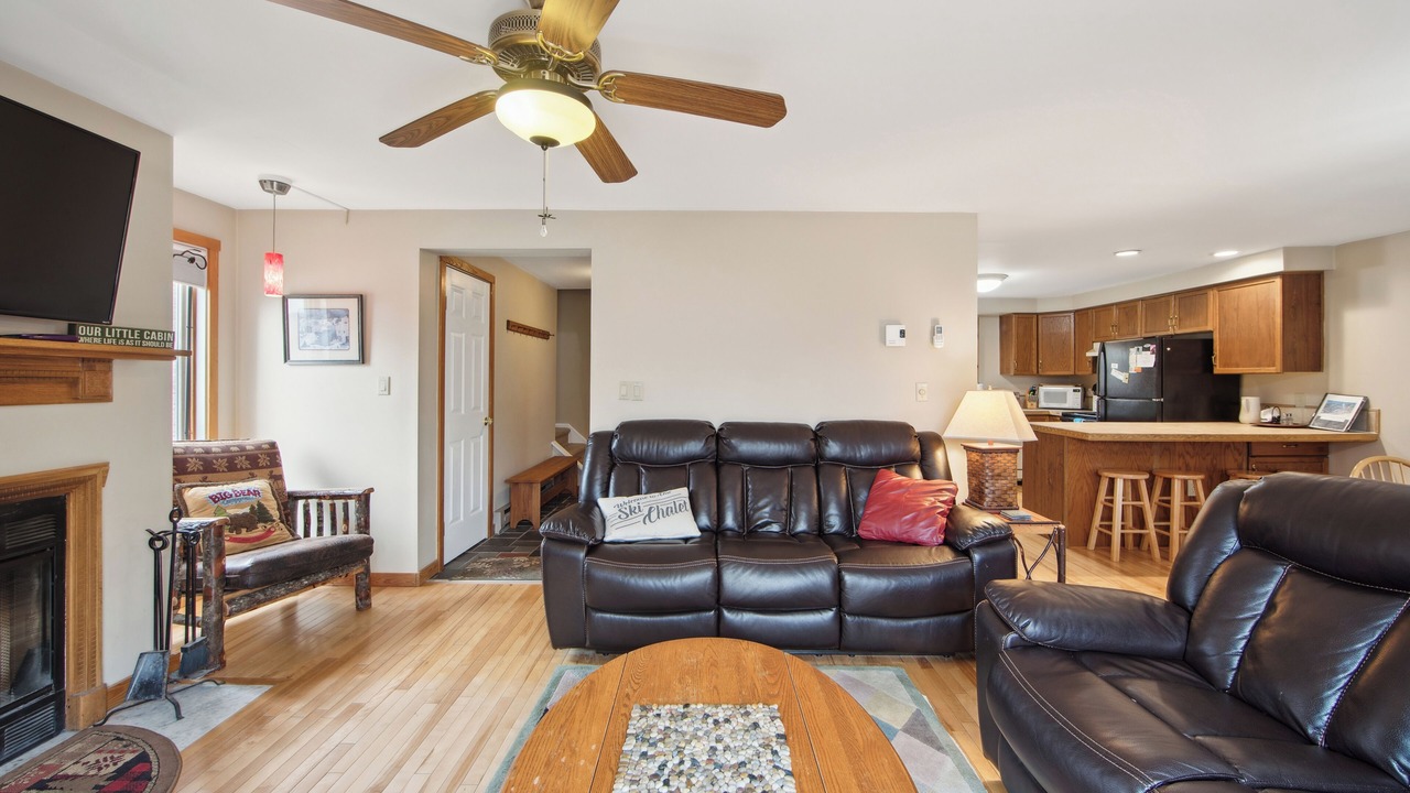 Photo of Livingroom in North Creek