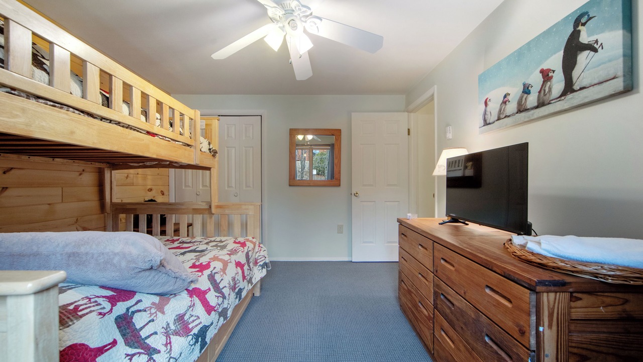 Photo of Bedroom in North Creek
