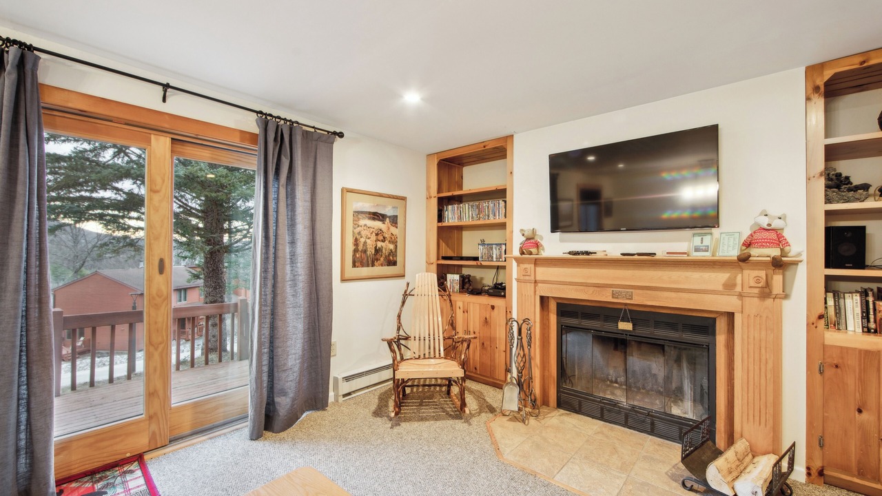 Photo of Livingroom in North Creek