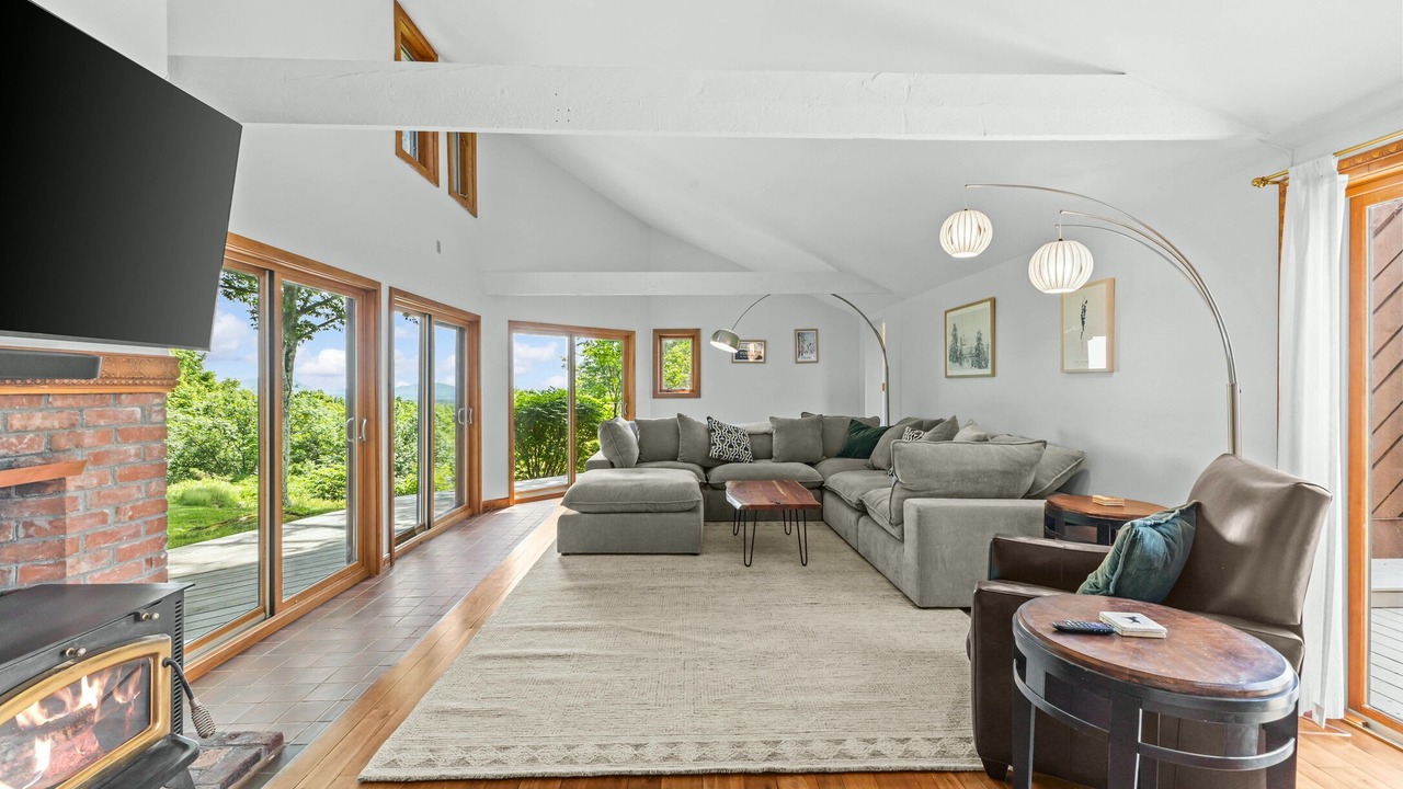 Photo of Livingroom in Hinesburg