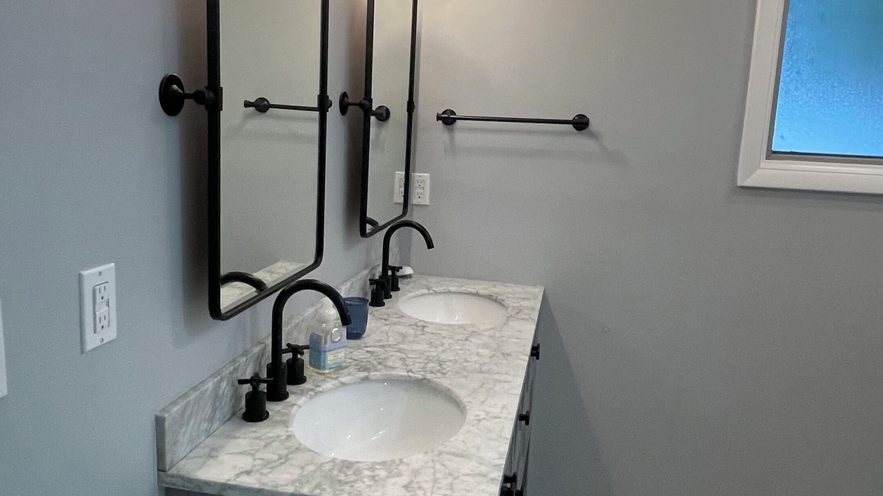 Photo of Bathroom in Country Club Estates