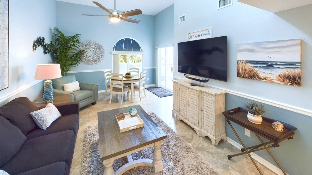 Photo of Livingroom in Cape Caneveral Beach Gardens