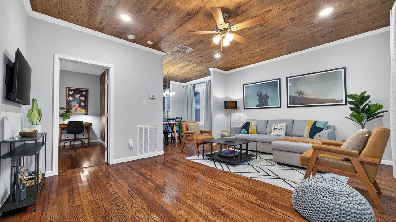 Photo of Livingroom in Highland Park