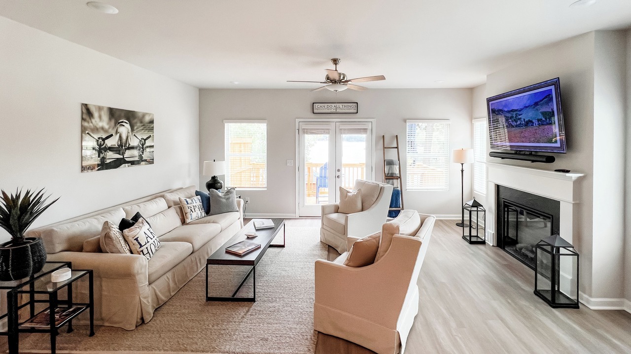 Photo of Livingroom in Eatonton