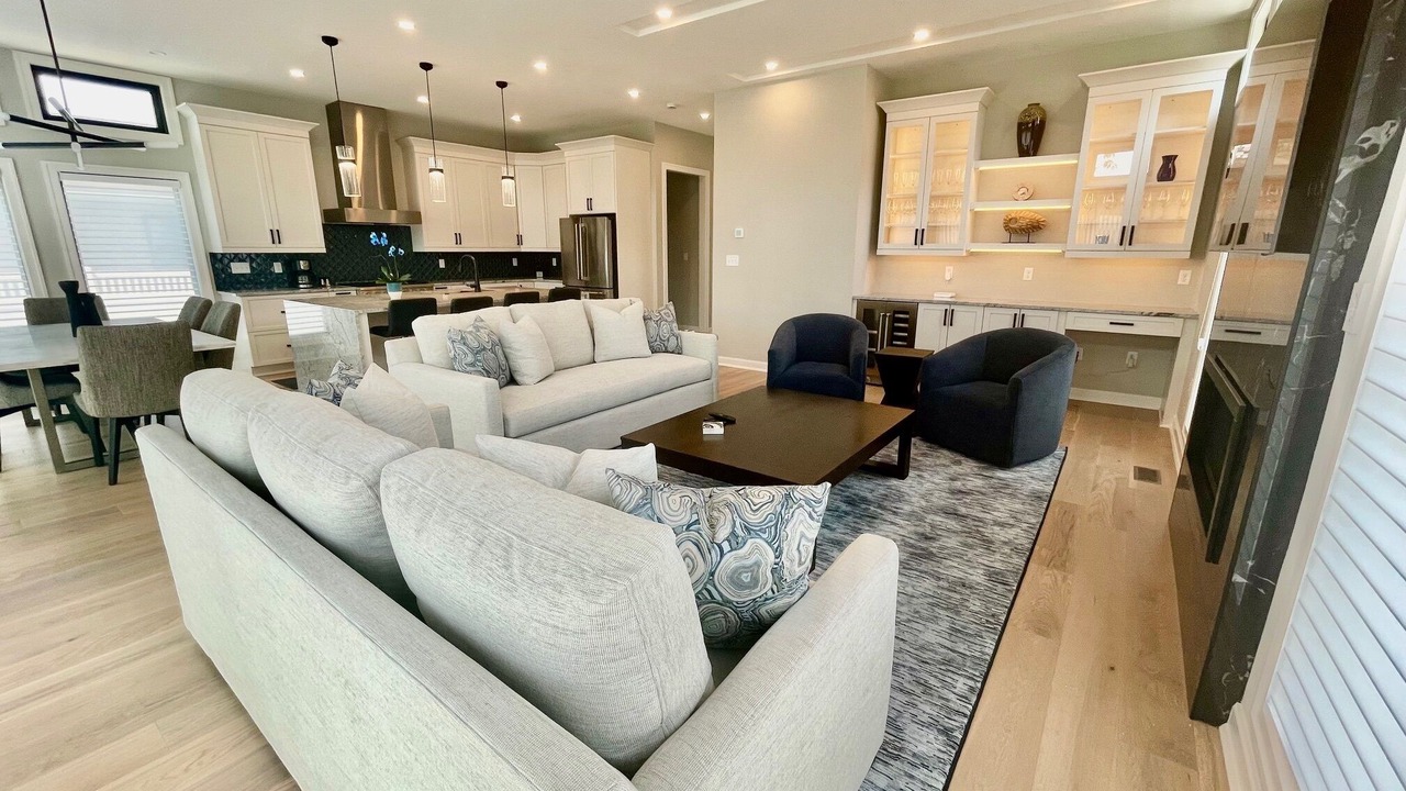 Photo of Livingroom in Country Club Estates