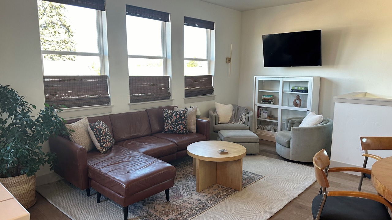 Photo of Livingroom in Redmond
