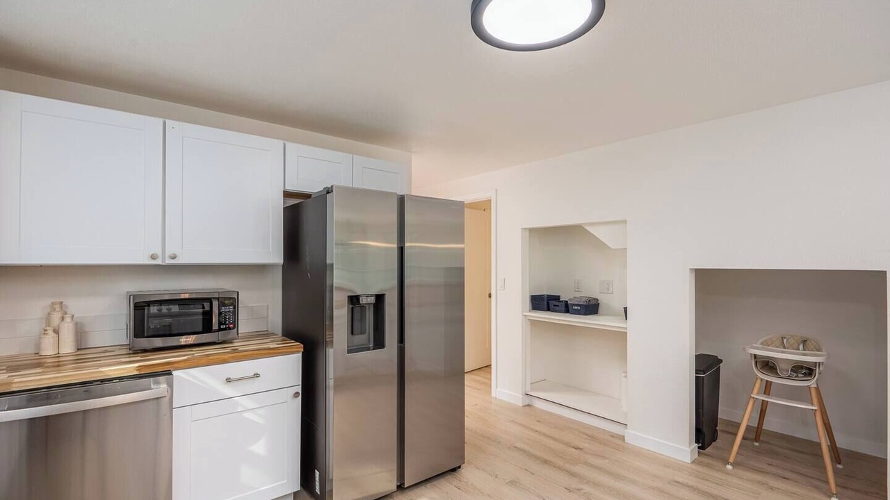 Photo of Kitchen in McKenzie Bridge
