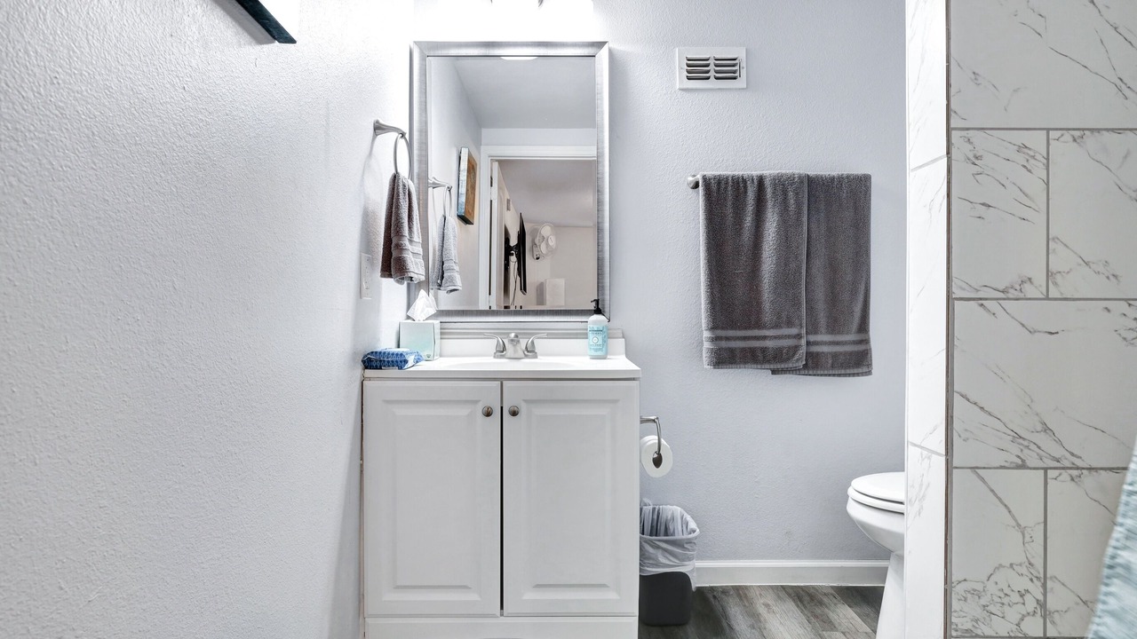 Photo of Bathroom in Mahncke Park