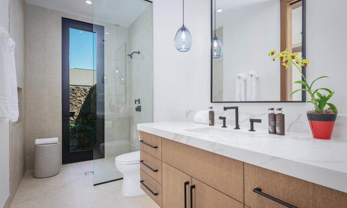 Photo of Bathroom in Kaupulehu