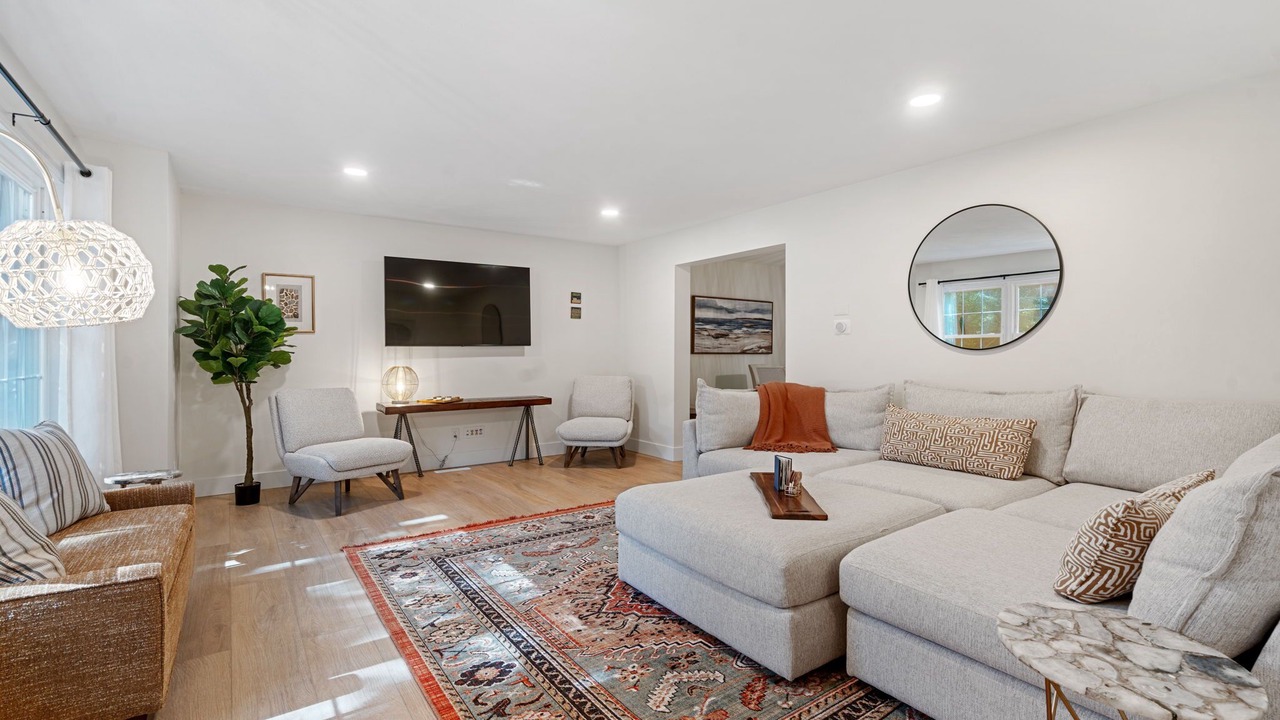 Photo of Bedroom in Norton Shores