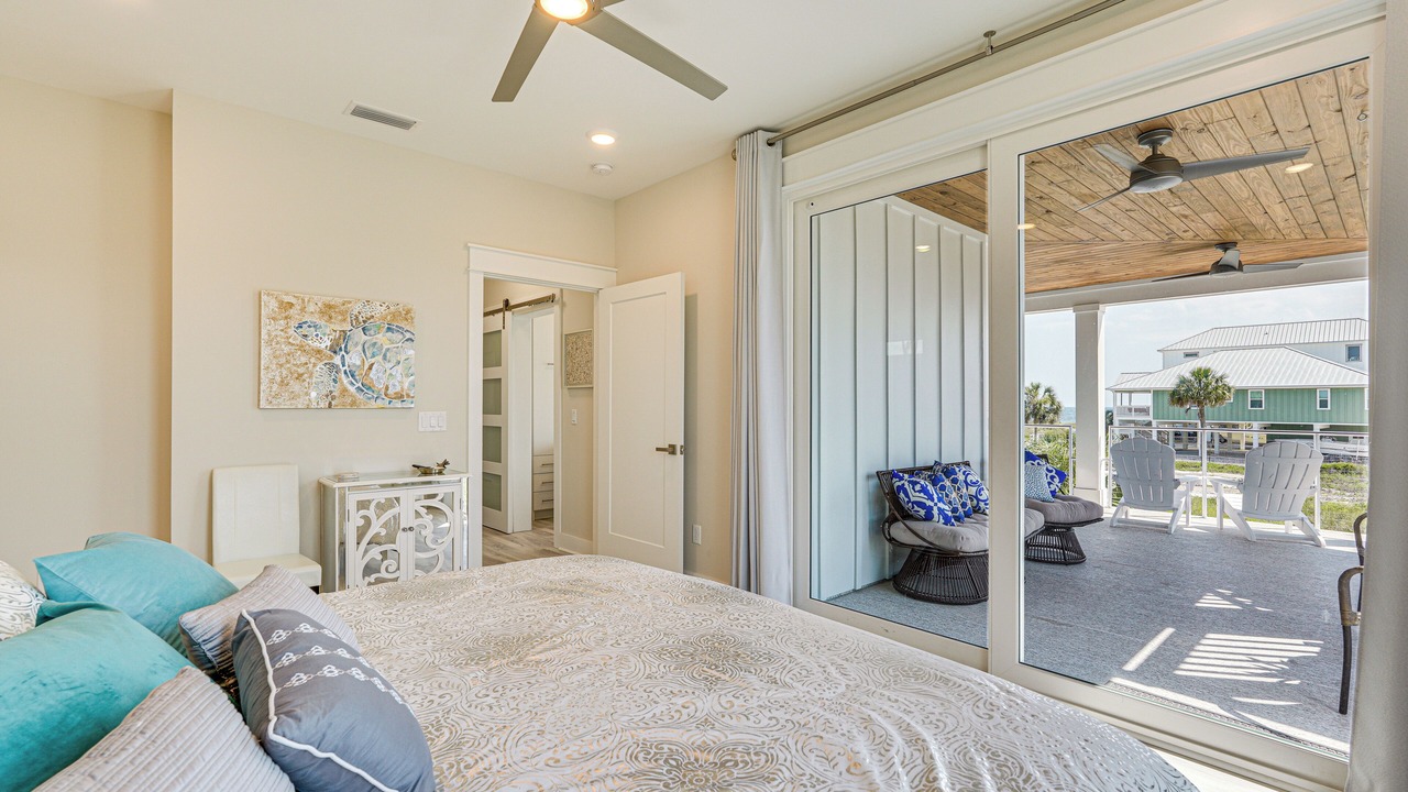 Photo of Bedroom in Mexico Beach