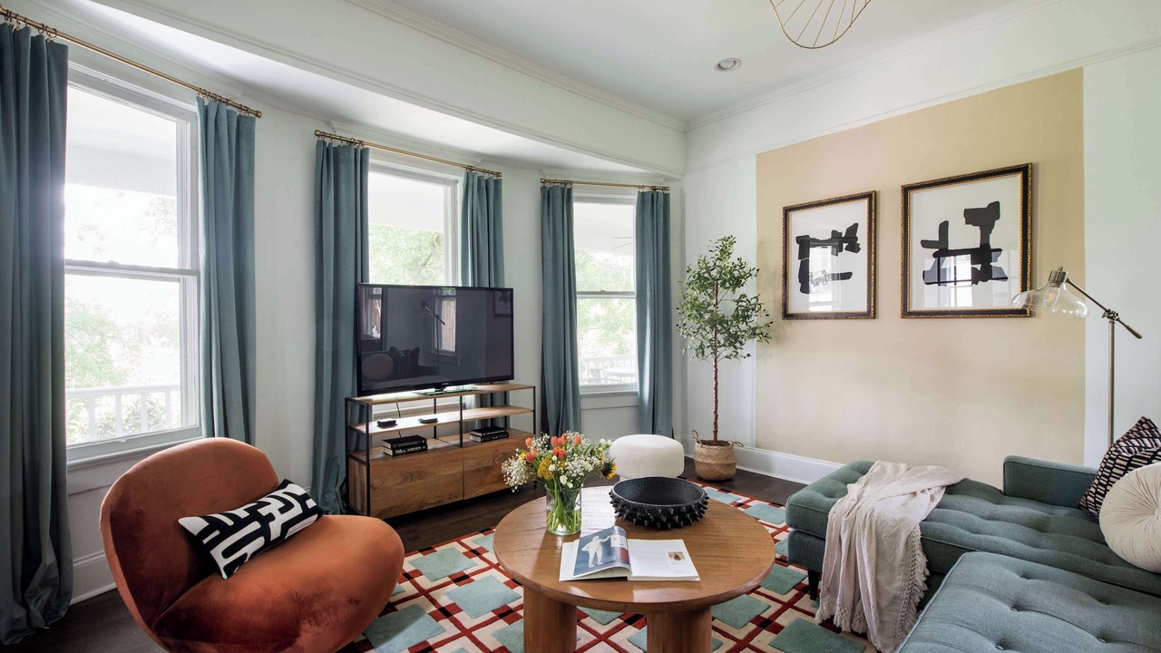 Photo of Livingroom in Virginia Highland