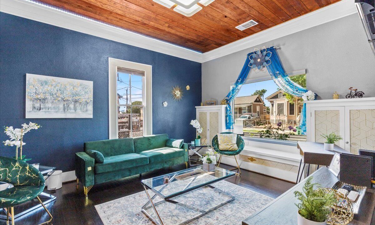 Photo of Livingroom in St. Paul Square