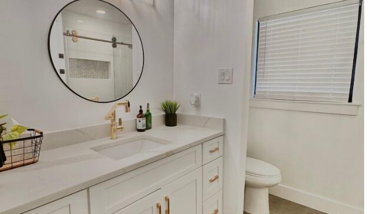 Photo of Bathroom in Shearer Hills - Ridgeview