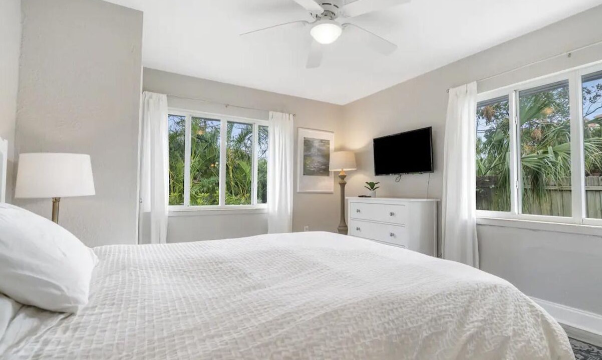Photo of Bedroom in Central Sarasota