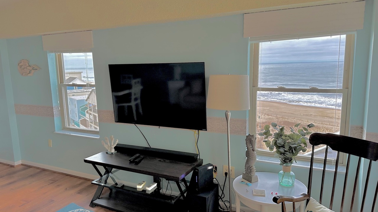 Photo of Livingroom in Caine Woods