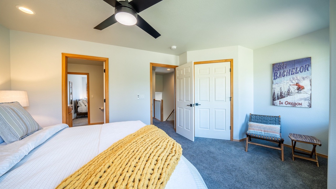 Photo of Bedroom in Redmond