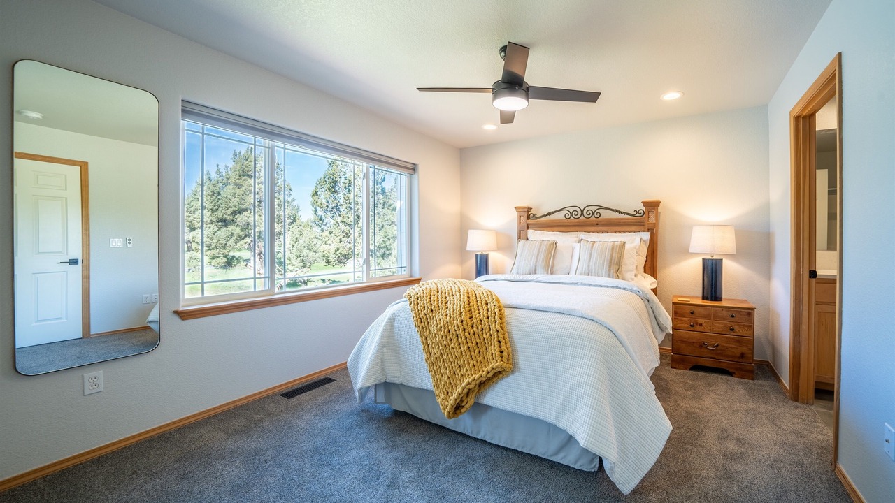 Photo of Bedroom in Redmond