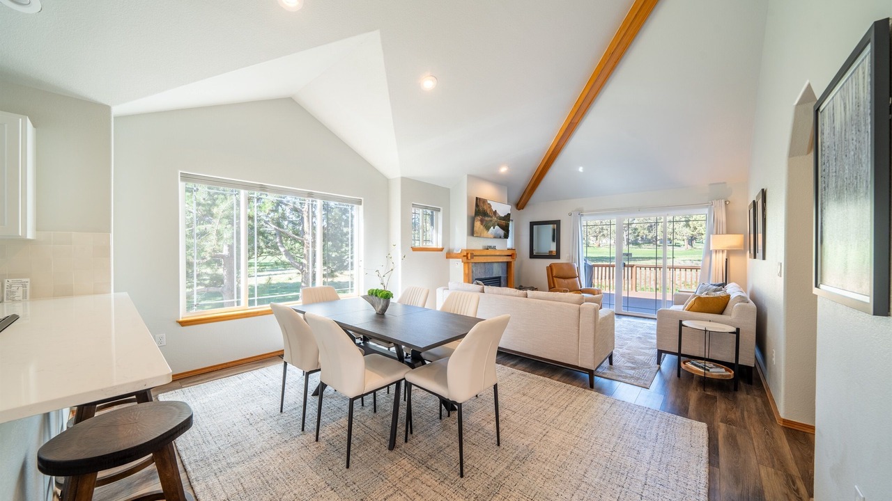 Photo of Livingroom in Redmond