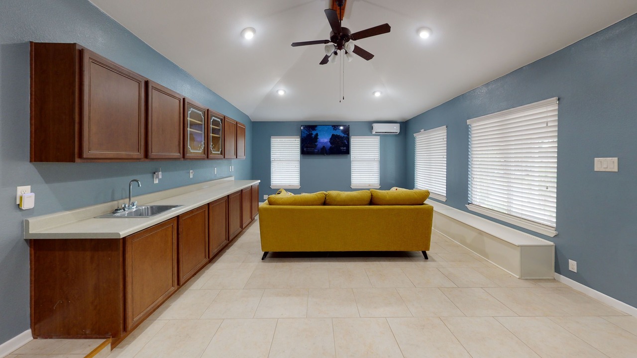 Photo of Livingroom in Shearer Hills - Ridgeview
