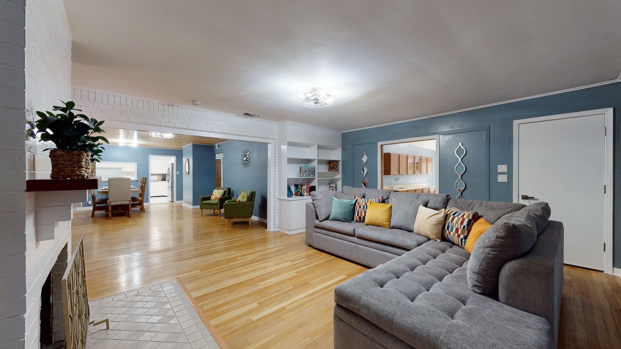 Photo of Livingroom in Shearer Hills - Ridgeview