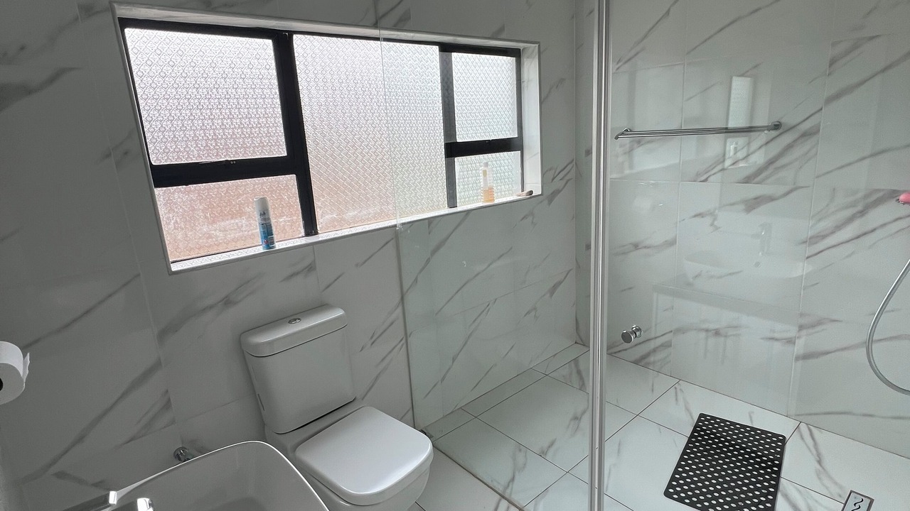 Photo of Bathroom in Glen Lorne