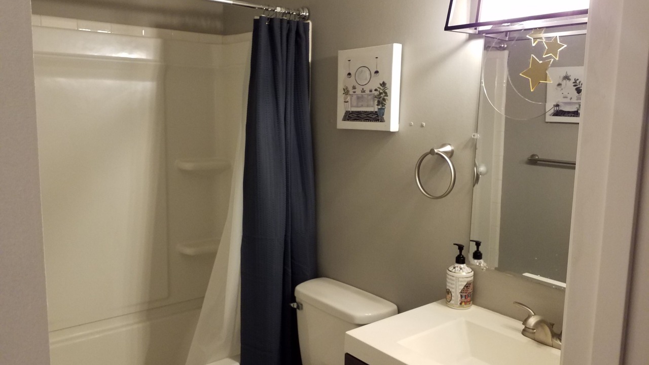 Photo of Bathroom in Park East