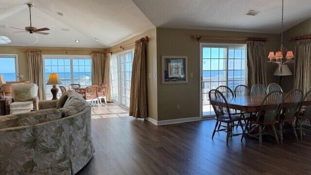 Photo of Livingroom in Duck