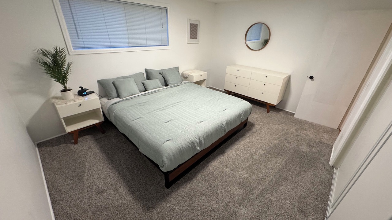 Photo of Bedroom in Oakridge