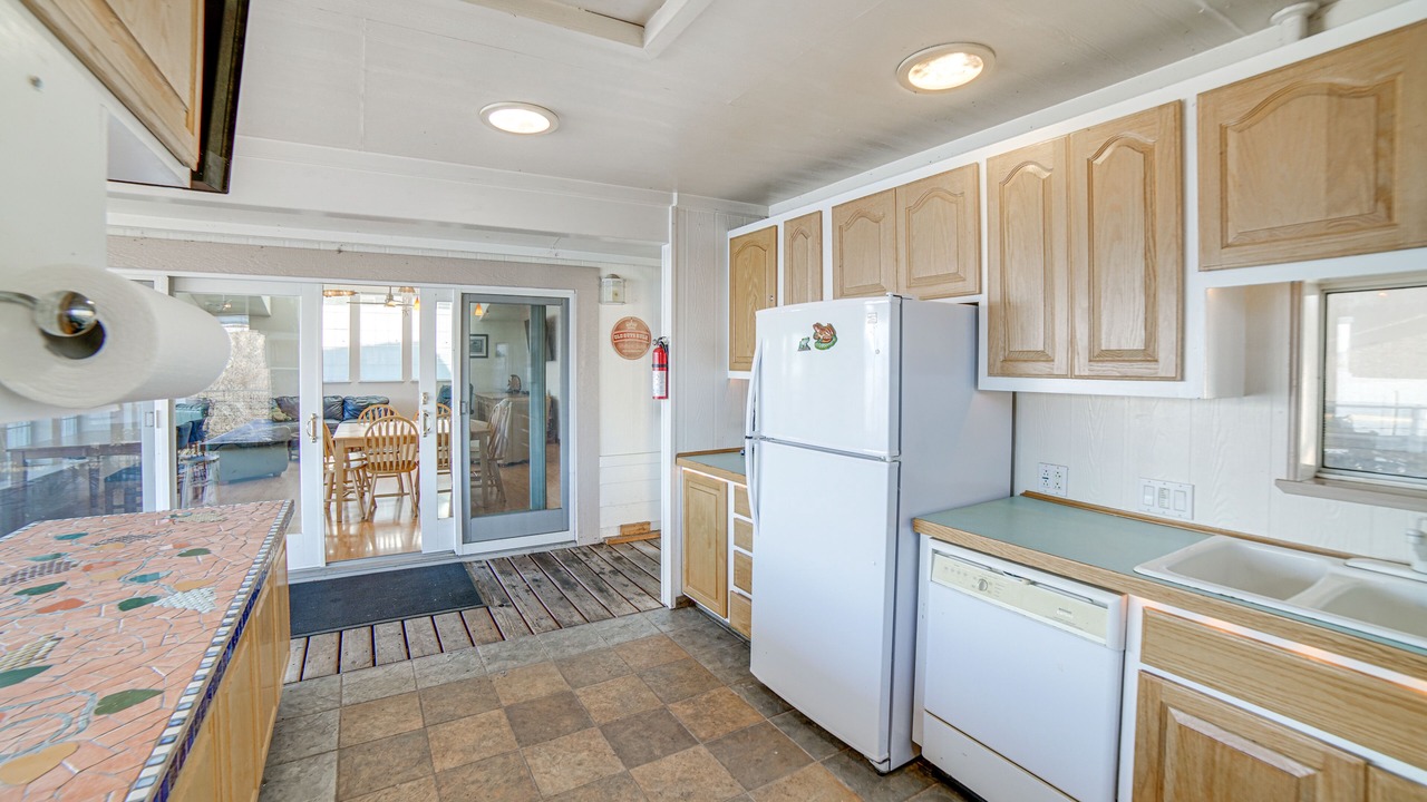 Photo of Kitchen in North Lakeport