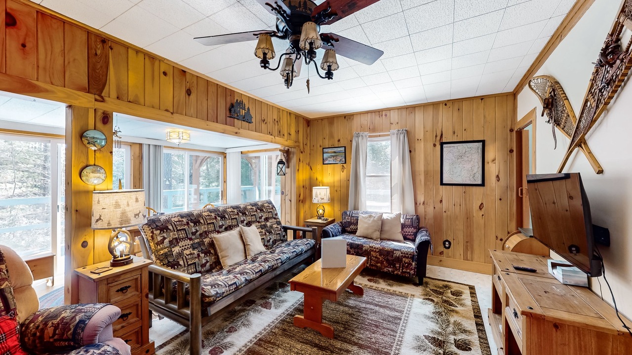Photo of Livingroom in Warrensburg