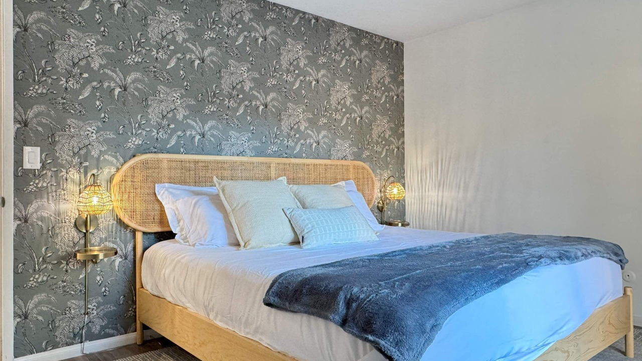 Photo of Bedroom in Valley Center