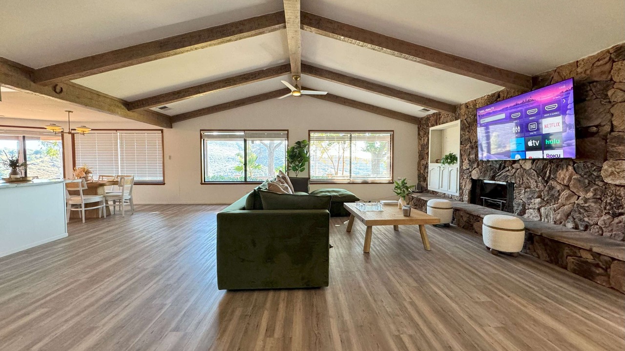 Photo of Livingroom in Valley Center