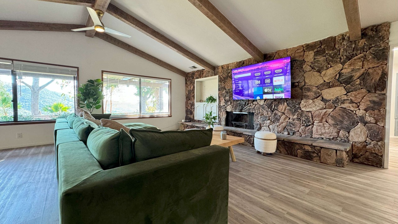 Photo of Livingroom in Valley Center
