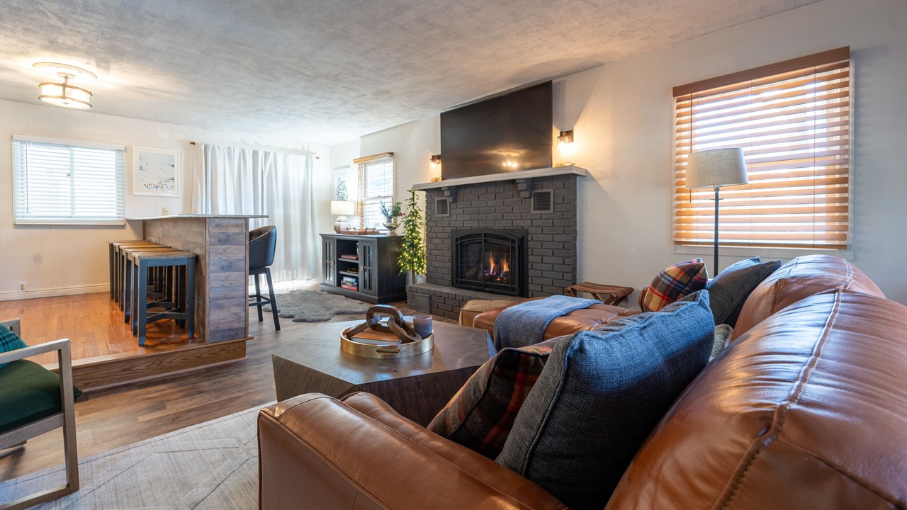 Photo of Livingroom in Glens Falls