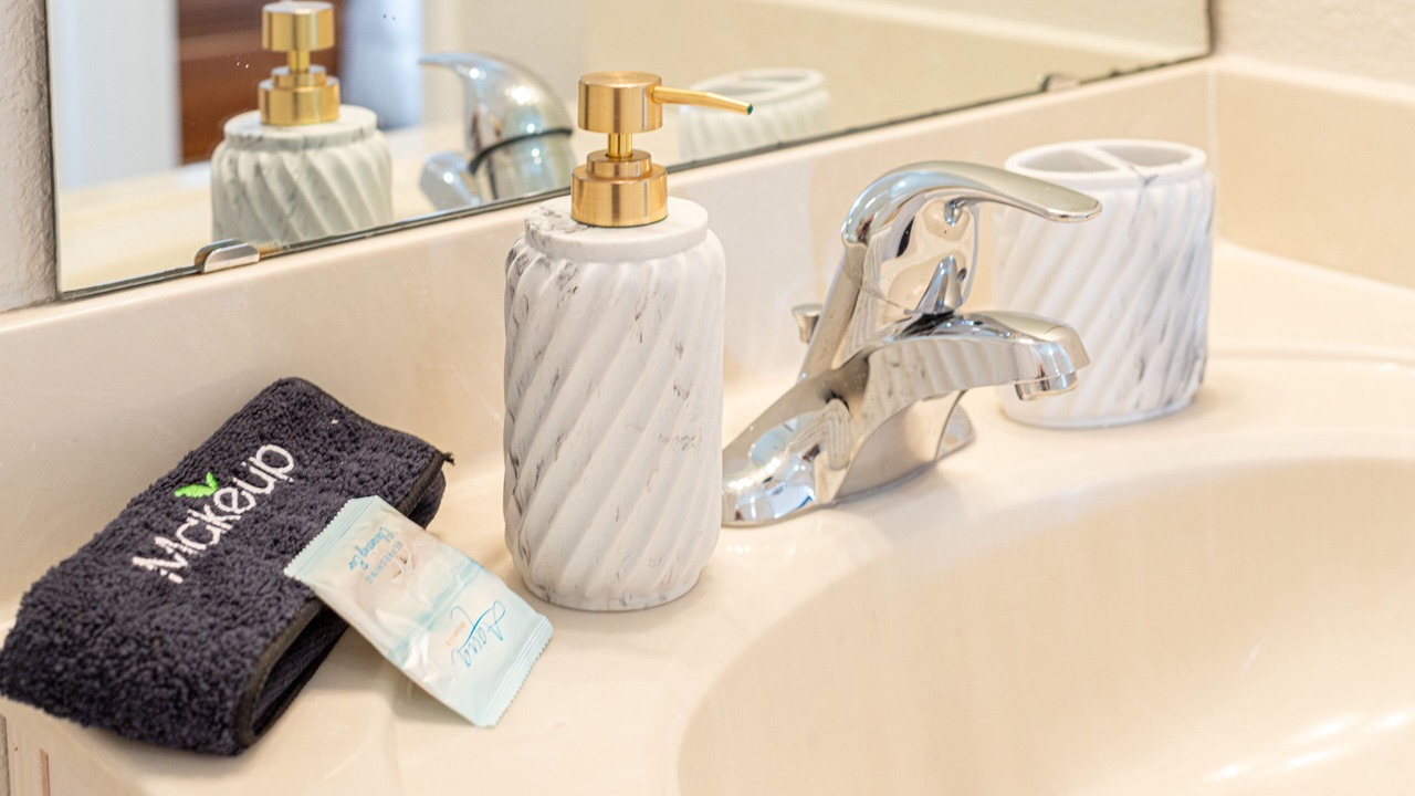 Photo of Bathroom in Watersong