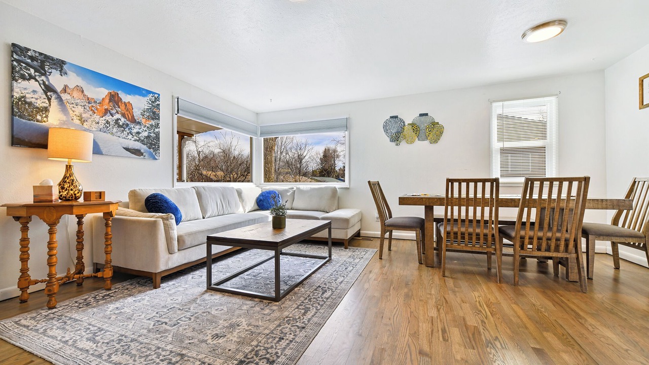 Photo of Livingroom in East Colorado Springs