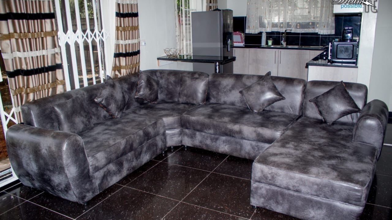 Photo of Livingroom in Harare