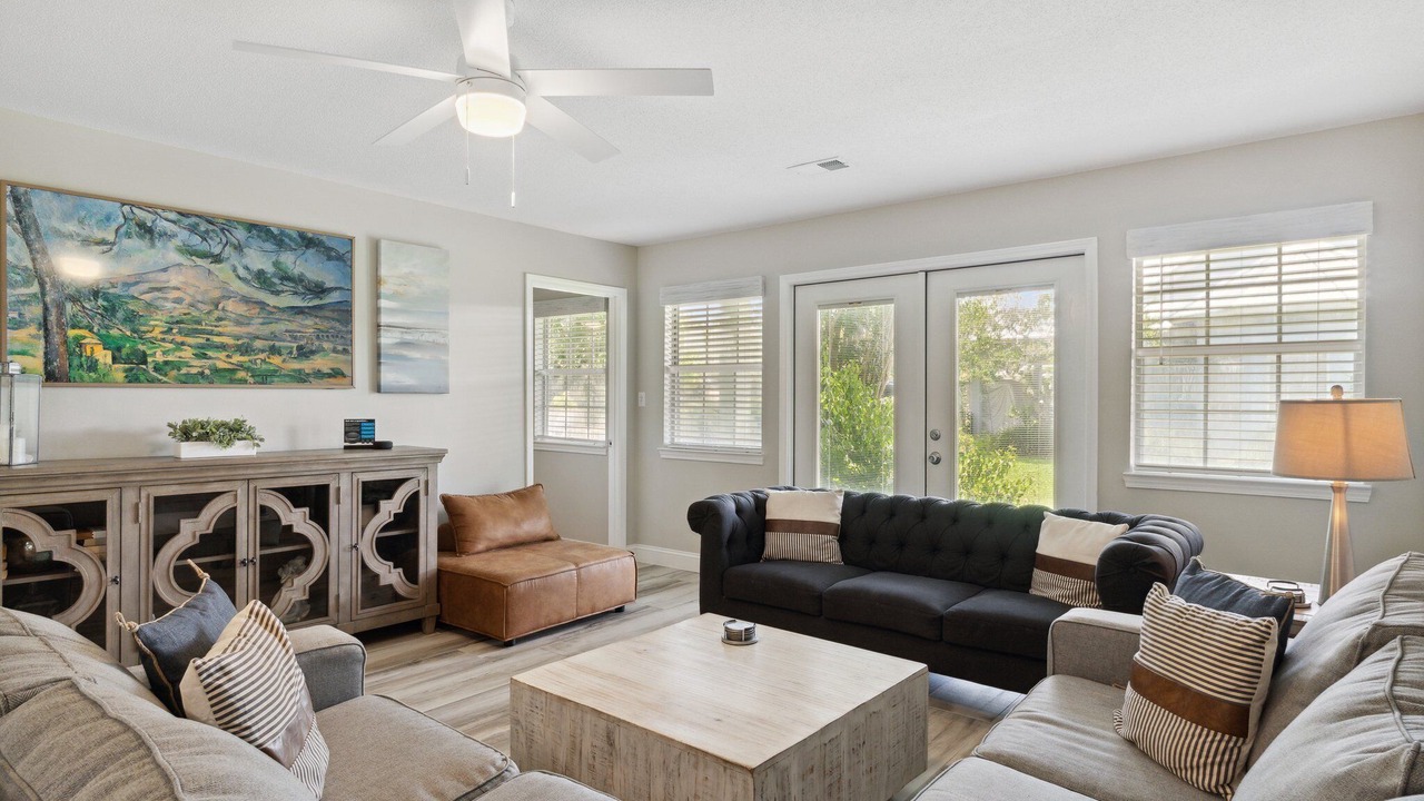 Photo of Livingroom in Miramar Beach