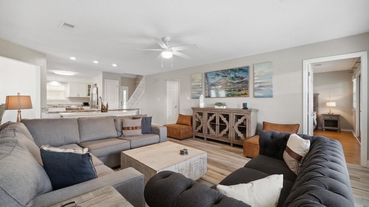 Photo of Livingroom in Miramar Beach