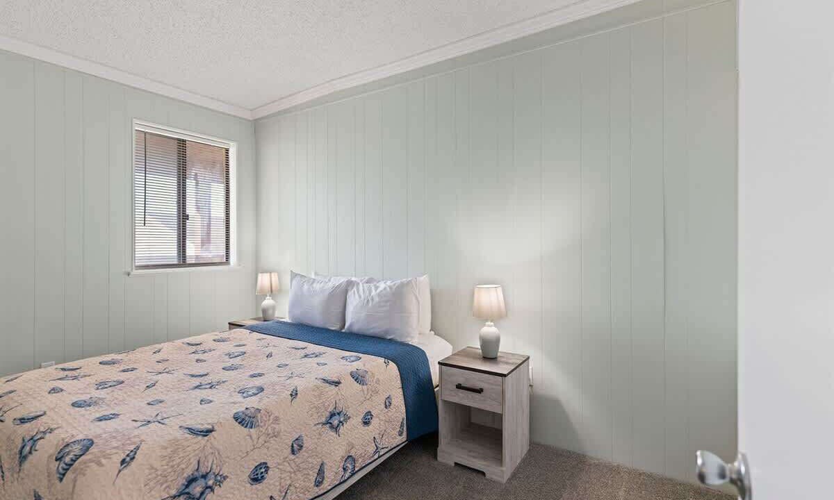 Photo of Bedroom in Caine Woods