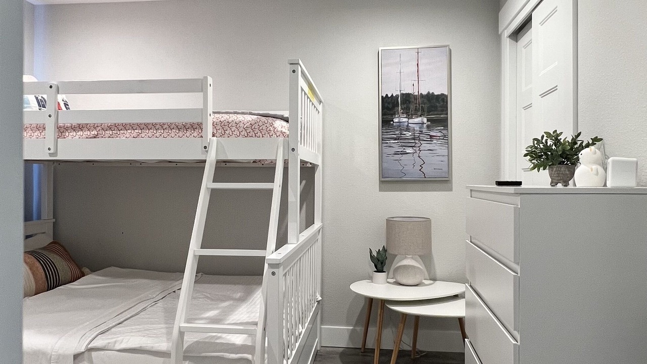 Photo of Bedroom in Riverview Estates