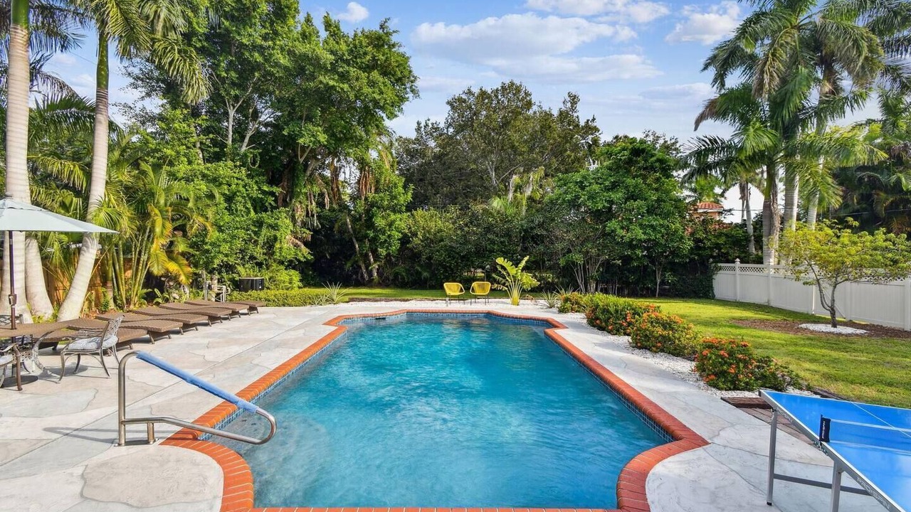 Photo of Outdoor in River District