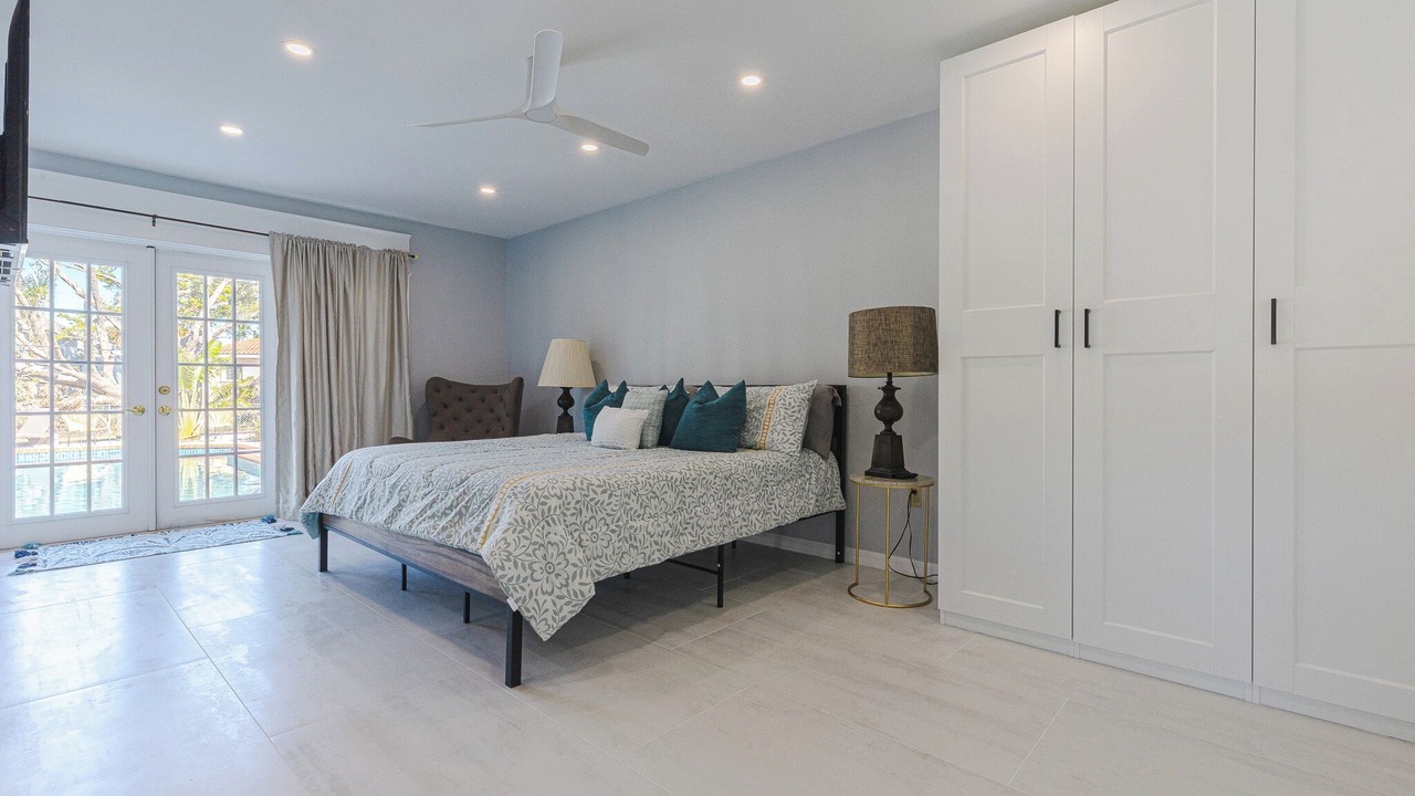 Photo of Bedroom in River District
