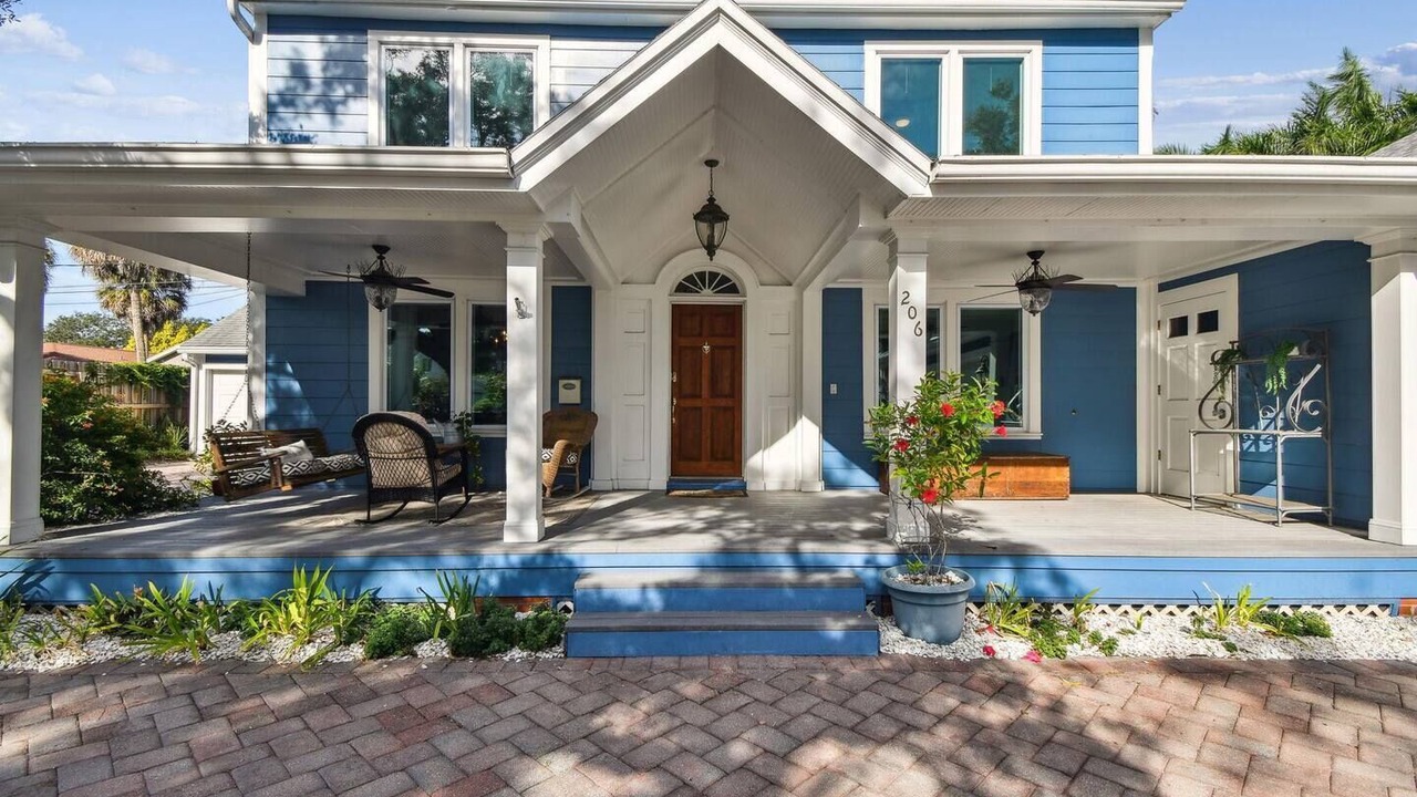 Photo of Patio Balcony in River District