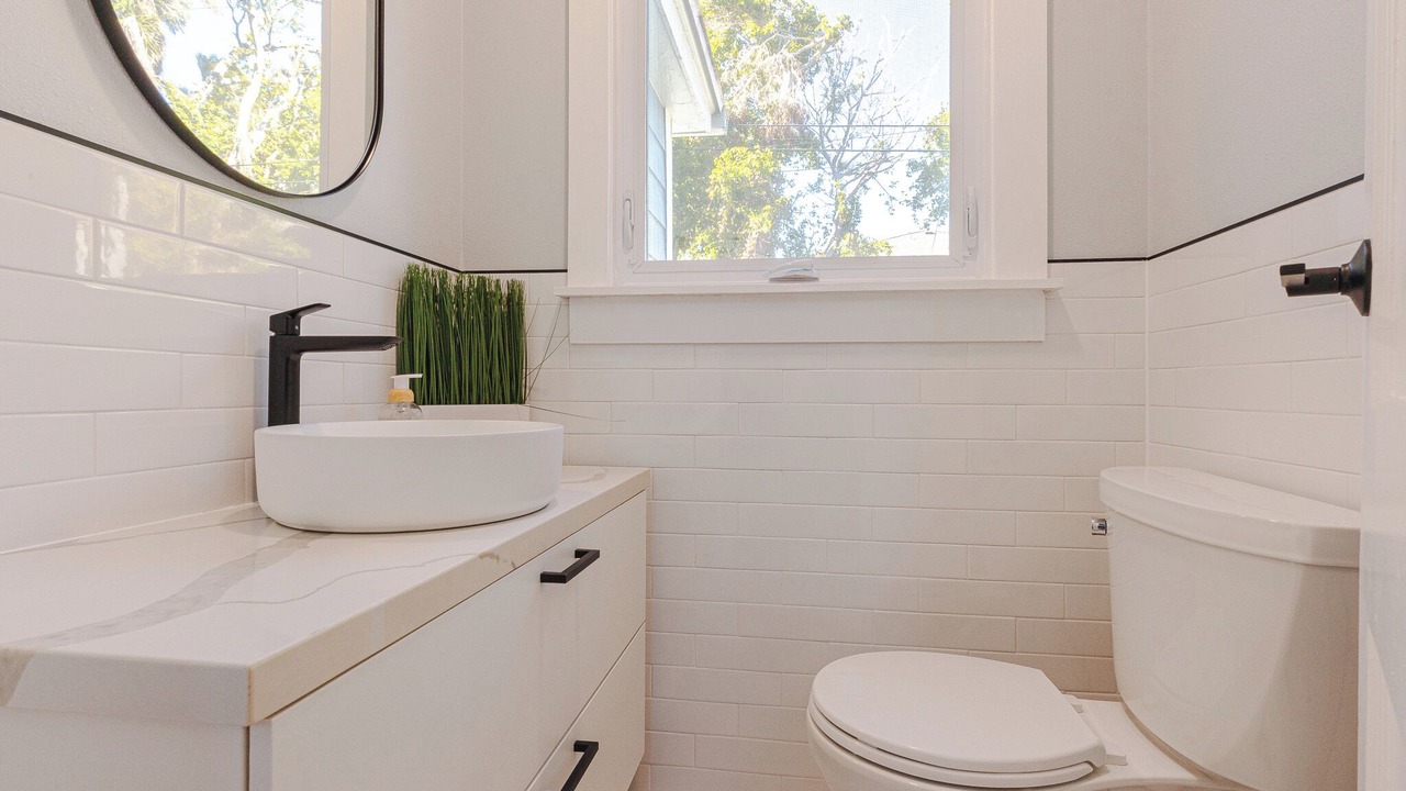 Photo of Bathroom in River District