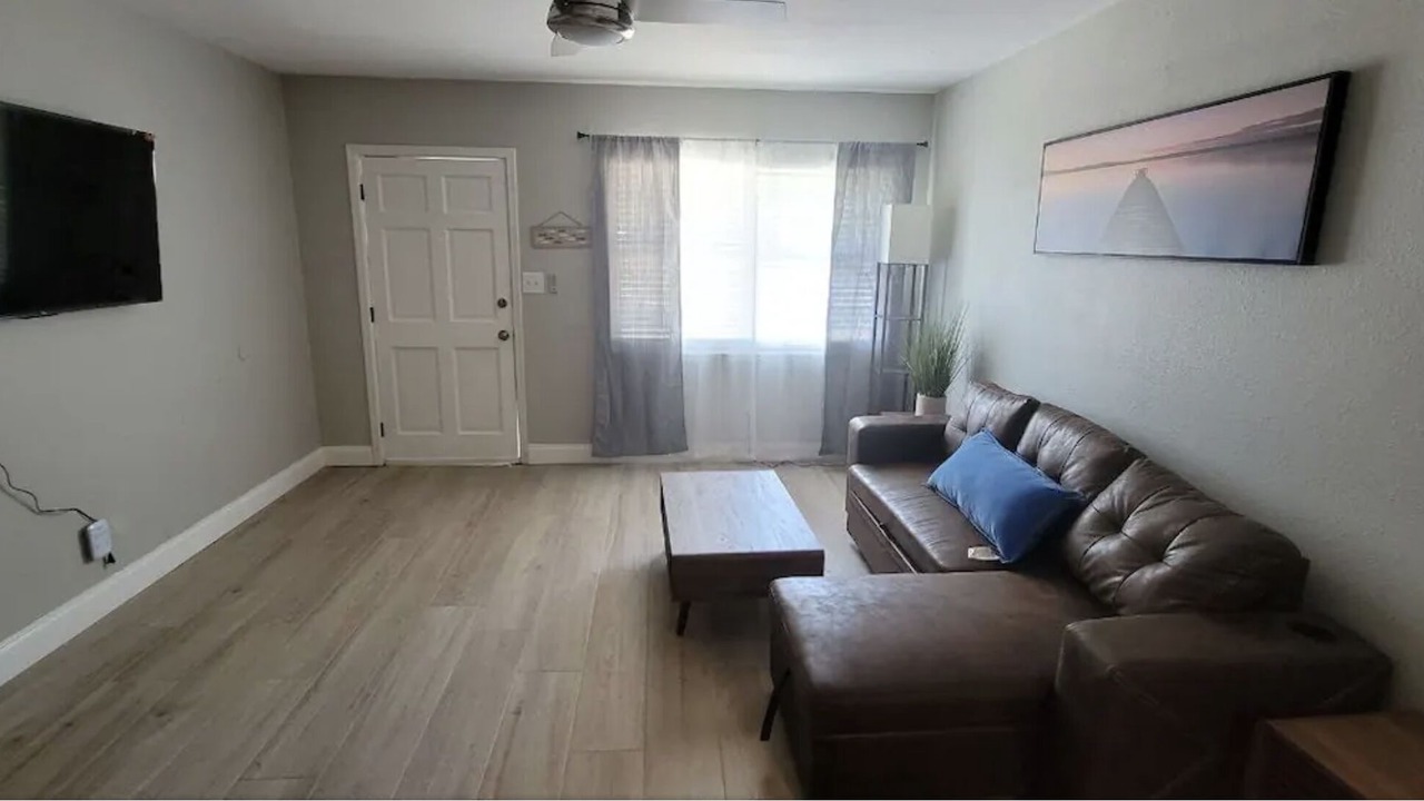 Photo of Livingroom in Ridge Wood Heights