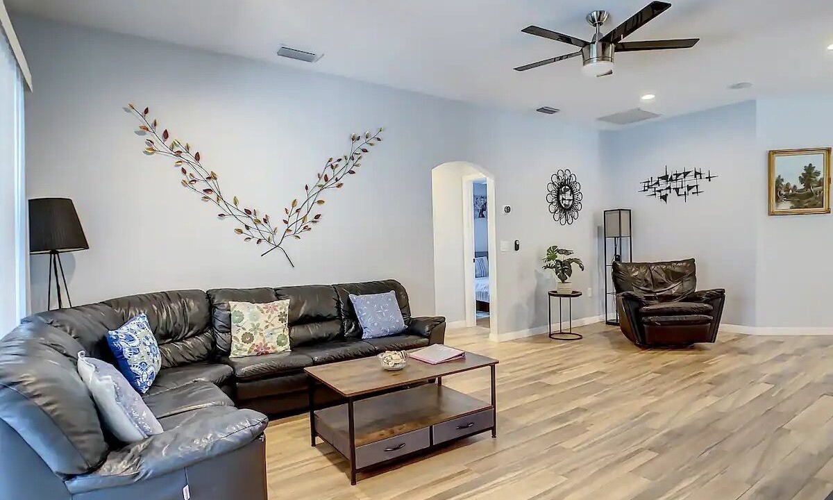 Photo of Livingroom in Ridge Wood Heights