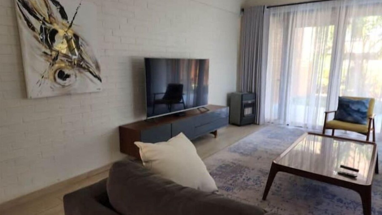 Photo of Livingroom in Greendale