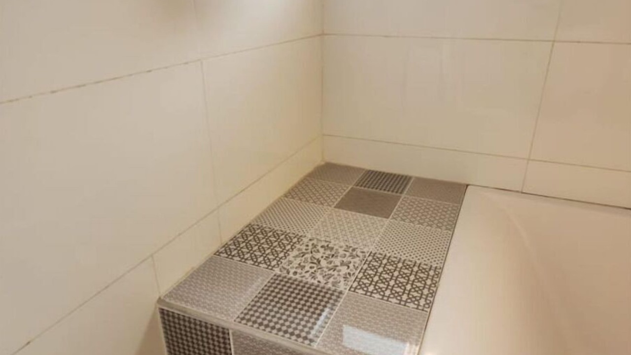 Photo of Bathroom in Greendale